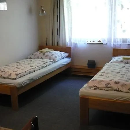 Homestay Lenka *